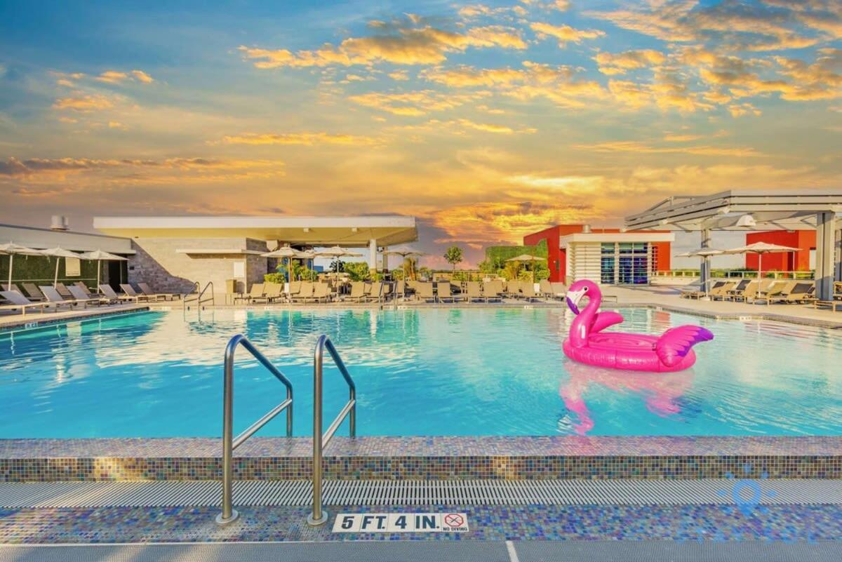 Apartment With Bay View Balcony - Pool - Up To 6 - Gym ฮอลลีวูด ภายนอก รูปภาพ